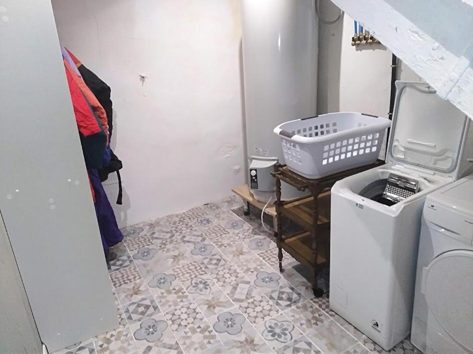 Appartement Cozy Dans Maison Privee Tauves Exterior foto